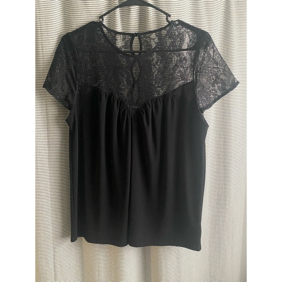 Express Lace Detail Top with back buttons - Picture 1 of 4